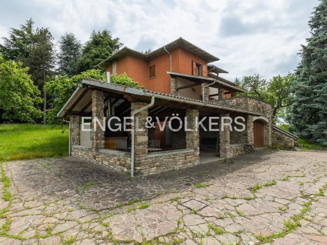 Villetta indipendente in vendita di 700 m² in Via Cimaleda, 1110