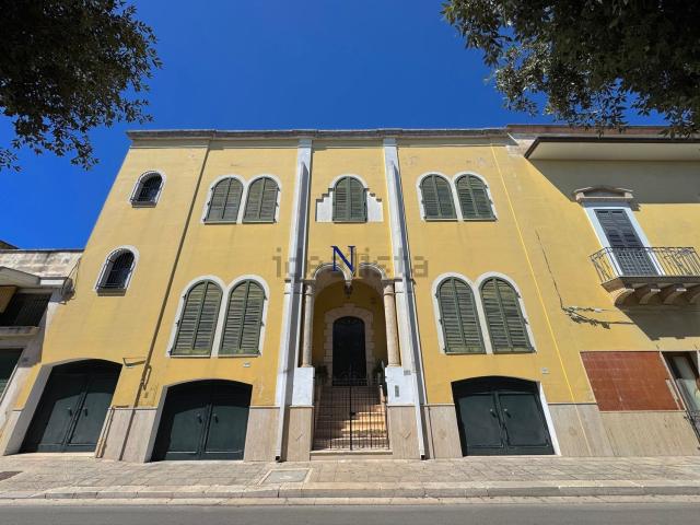 Villetta indipendente in vendita di 700 m² in Via Attilio Calabrese