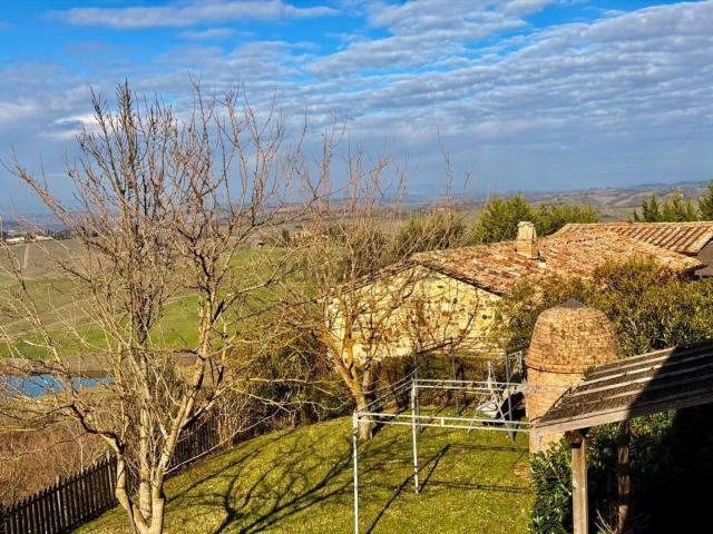 Villetta indipendente in vendita di 700 m² in Via Boldrini