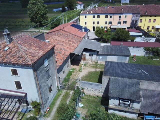 Villetta indipendente in vendita di 700 m² in Via Gombion