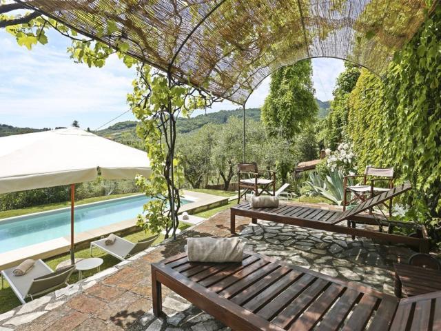 Villetta indipendente in vendita di 700 m² in Via di Moriano
