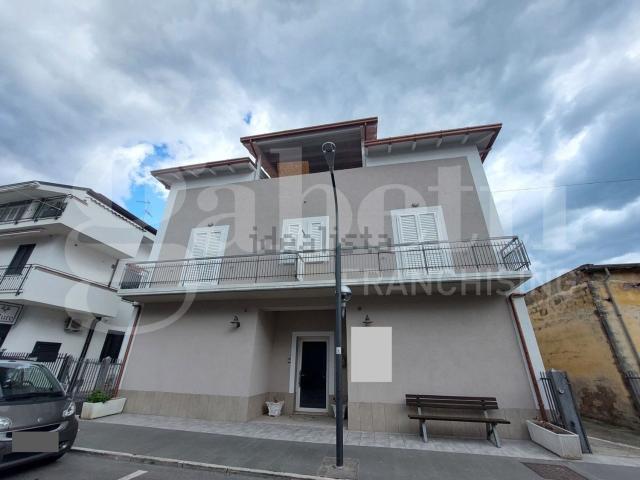 Villetta indipendente in vendita di 700 m² in Viale della Vittoria, 205