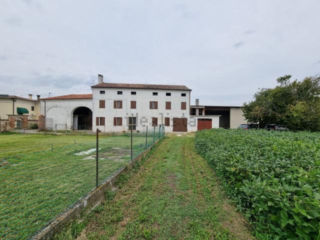 Villetta indipendente in vendita di 704 m² in Via San M. Maddalena