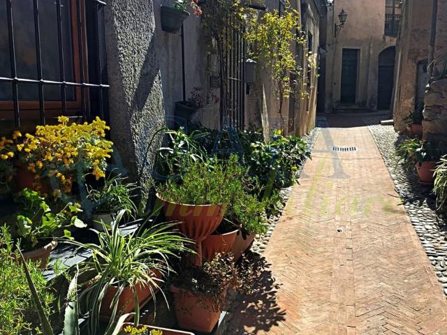 Villetta indipendente in vendita di 70 m² in Via Toracco