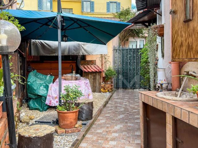 Villetta indipendente in vendita di 70 m² in Via Camillo Porzio