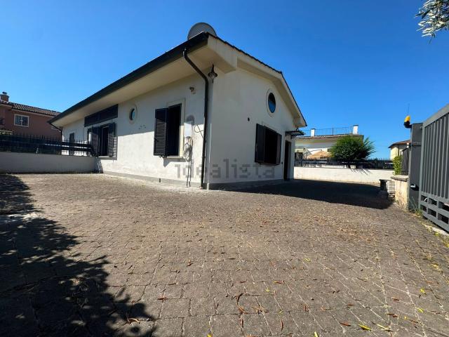 Villetta indipendente in vendita di 70 m² in Via del Fosso dell&apos Acqua Mariana