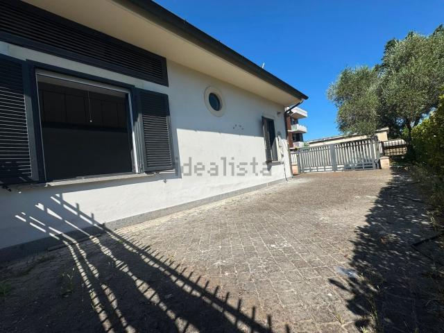 Villetta indipendente in vendita di 70 m² in Via del Fosso dell&apos Acqua Mariana