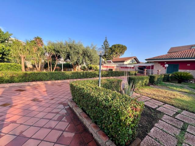Villetta indipendente in vendita di 70 m² in Via Spiaggia, 213