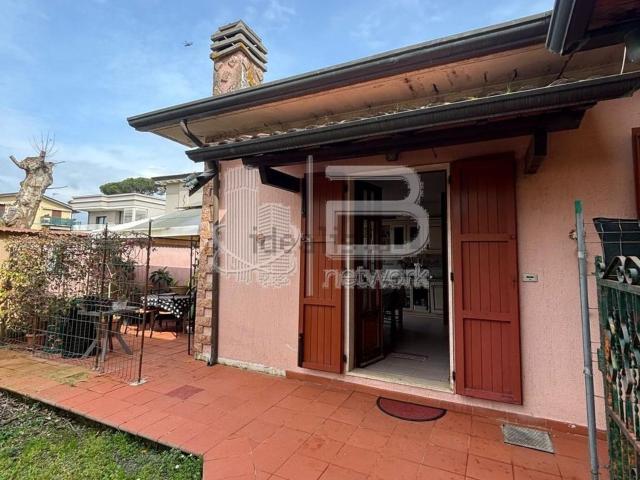 Villetta indipendente in vendita di 70 m² in Via Stradella