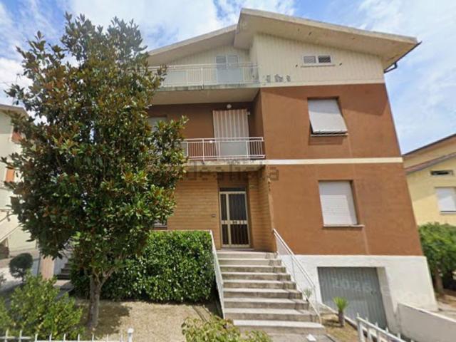 Villetta indipendente in vendita di 710 m² in Strada Giovanni Maria Lancisi, 180
