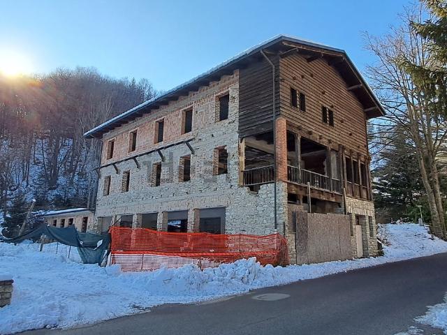 Villetta indipendente in vendita di 720 m² in Via delle Terme, 27