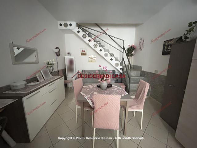 Villetta indipendente in vendita di 72 m² in Via Roma, 294