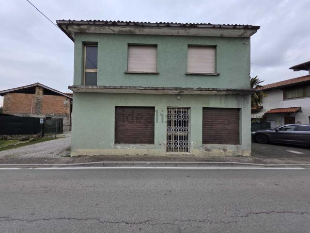 Villetta indipendente in vendita di 77 m² in Via dei Cavalieri Tentonici, 30