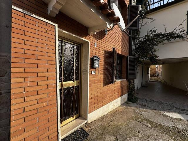 Villetta indipendente in vendita di 77 m² in Via Nazionale
