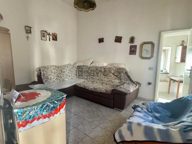 Villetta indipendente in vendita di 77 m² in Viale Dante Alighieri, 23