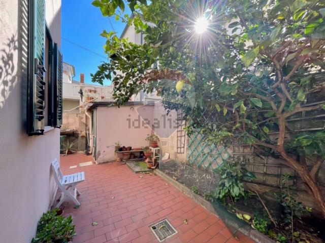 Villetta indipendente in vendita di 77 m²