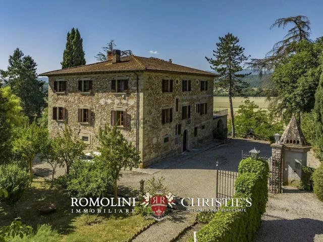 Villetta indipendente in vendita di 740 m²