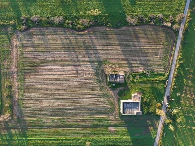 Villetta indipendente in vendita di 741 m² in Contrada Cazzei