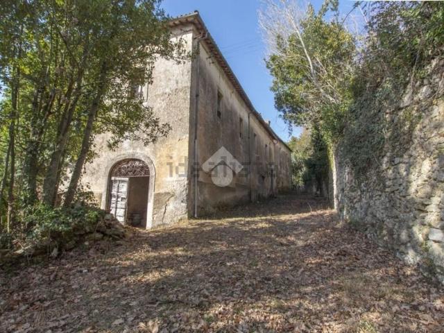 Villetta indipendente in vendita di 750 m² in Via Giacomo Matteotti