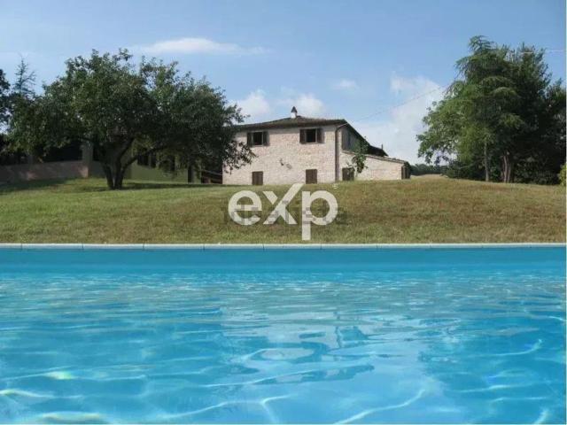 Villetta indipendente in vendita di 750 m² in Strada Monte Peruzzo, 63