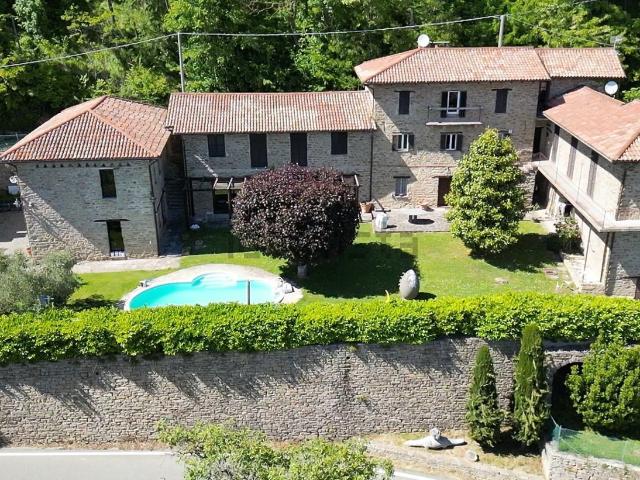 Villetta indipendente in vendita di 754 m²