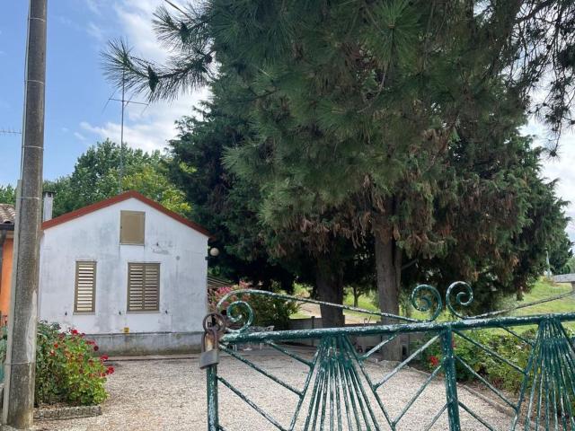 Villetta indipendente in vendita di 75 m² in Strada della Bruciata