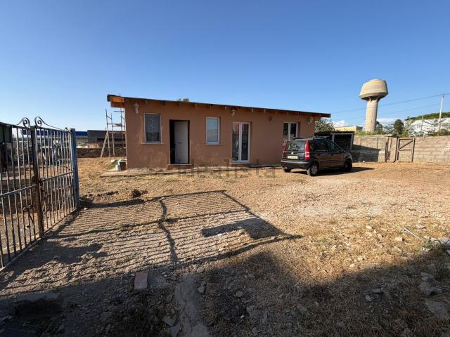 Villetta indipendente in vendita di 75 m² in Via Tarquinia