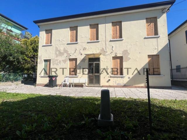 Villetta indipendente in vendita di 75 m² in Via Istria