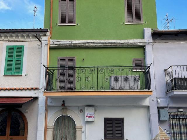 Villetta indipendente in vendita di 75 m² in Via Stazione, 15
