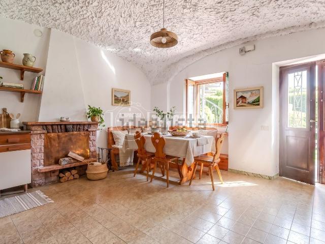 Villetta indipendente in vendita di 67 m² in Via Casale Canuggioni