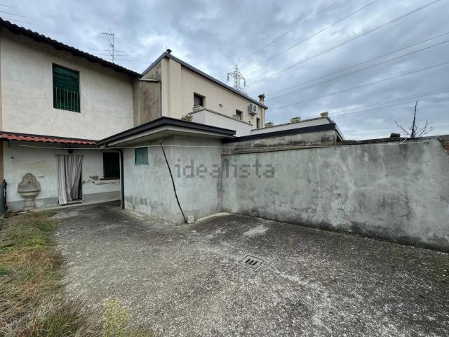 Villetta indipendente in vendita di 76 m² in Via Ferrante Aporti