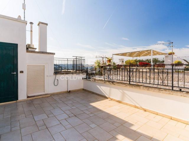 Villetta indipendente in vendita di 76 m² in Via Roberto Guiscardi