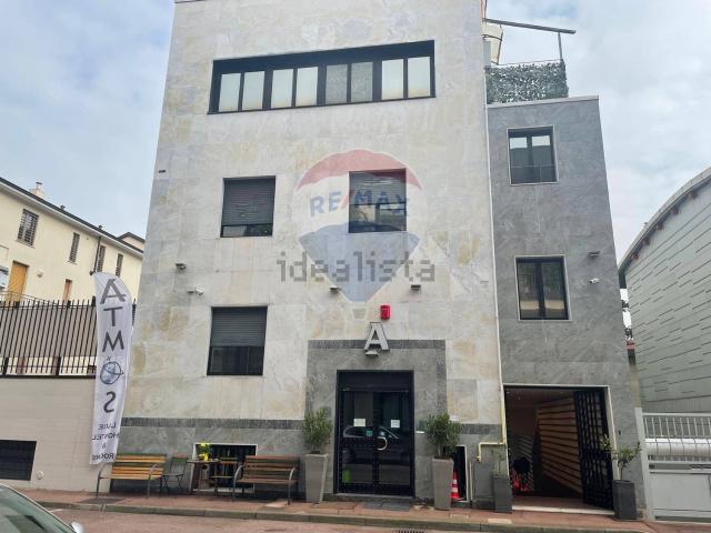 Villetta indipendente in vendita di 770 m² in Via Privata Paolo Cezanne, 1