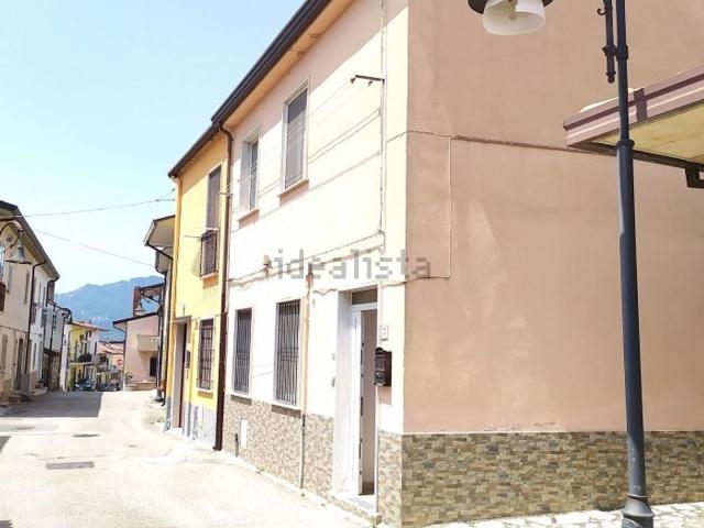 Villetta indipendente in vendita di 79 m² in Via croce