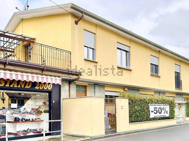 Villetta indipendente in vendita di 800 m² in Via Acerbi, 39