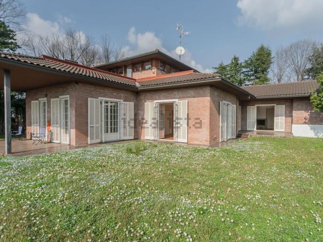 Villetta indipendente in vendita di 800 m² in Via Trento, 36