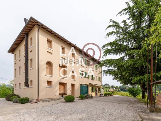 Villetta indipendente in vendita di 800 m² in Strada delle Caneve, 65