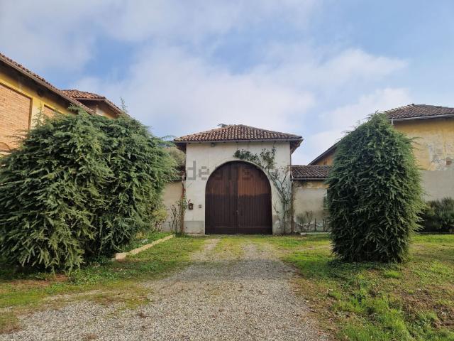 Villetta indipendente in vendita di 800 m² in Strada statale 35 bis dei giovi