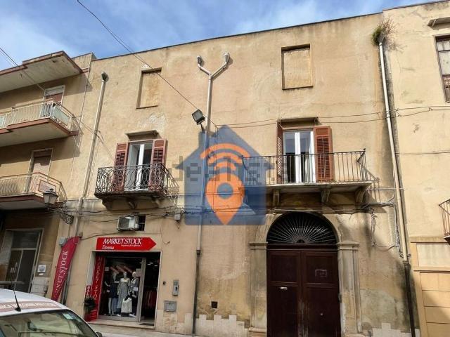 Villetta indipendente in vendita di 801 m² in Via Francesco Crispi, 23