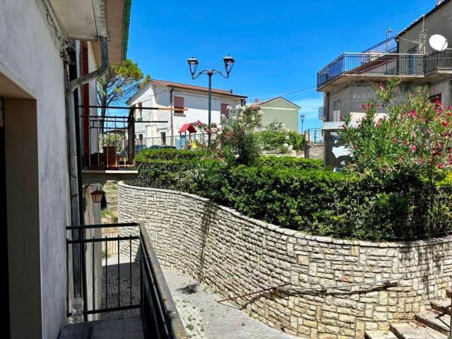 Villetta indipendente in vendita di 80 m² in Corso Santa Lucia, 39