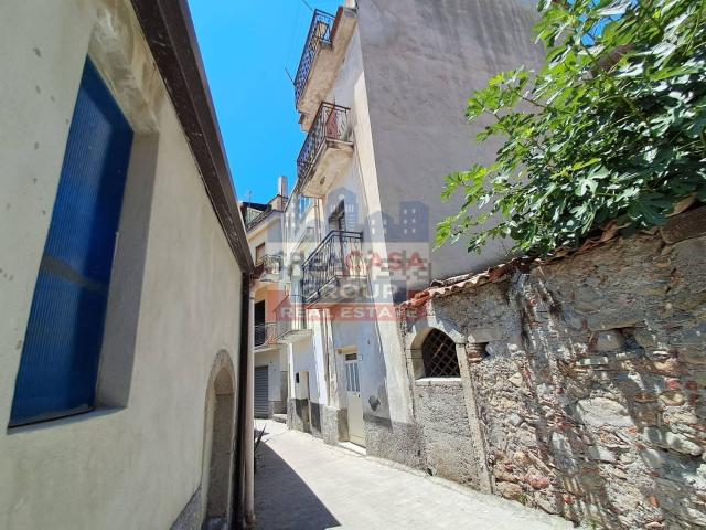 Villetta indipendente in vendita di 80 m² in Piazza Cutrufelli