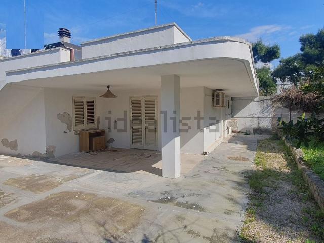 Villetta indipendente in vendita di 80 m² in Strada Santa Maria al Bagno, 91