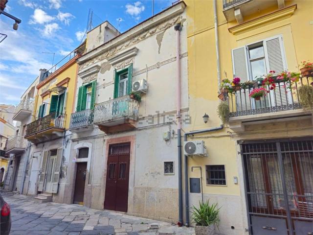 Villetta indipendente in vendita di 80 m² in Via Umberto Giordano, 17