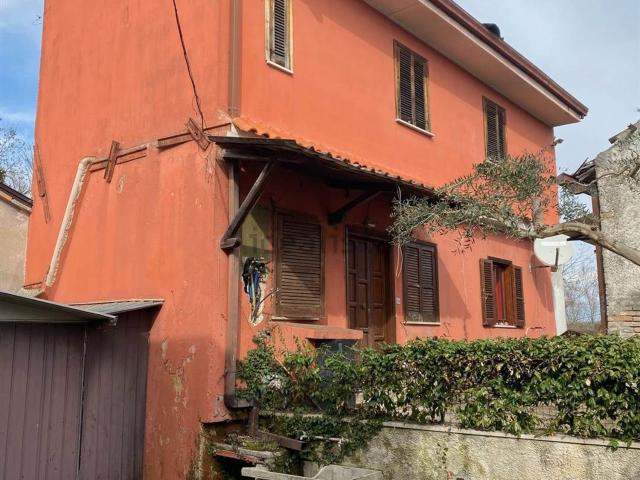 Villetta indipendente in vendita di 80 m² in Via Campidoglio, 136