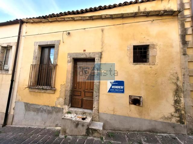 Villetta indipendente in vendita di 80 m² in Via Canonico Buccheri, 12