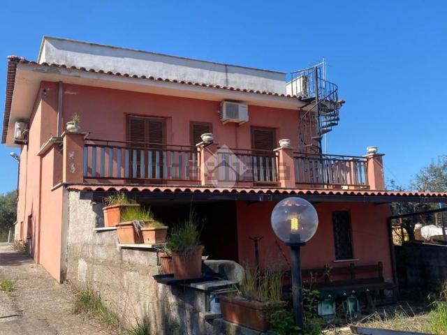 Villetta indipendente in vendita di 80 m² in Via Colle Doddo, 45