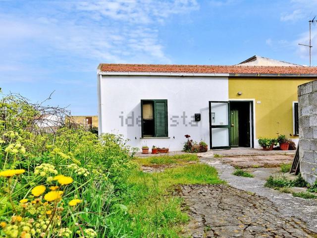 Villetta indipendente in vendita di 80 m² in Via Eleonora d&apos Arborea, 16