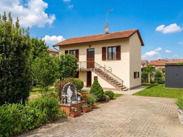 Villetta indipendente in vendita di 80 m² in Via Fratelli Cervi, 6