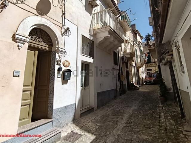 Villetta indipendente in vendita di 80 m² in Via Giuseppe Parini, 12