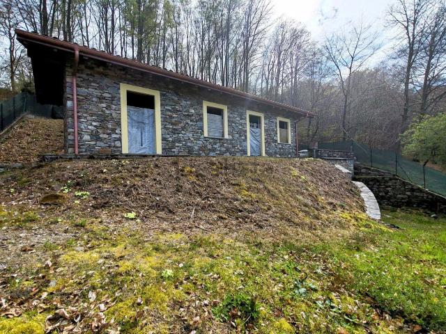 Villetta indipendente in vendita di 80 m² in Via per Locco, 33